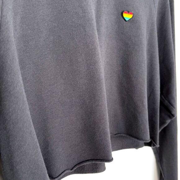 Spiritual Gangster “HAPPY” Cropped Sweatshirt – Rainbow Heart Logo - Picture 6 of 9